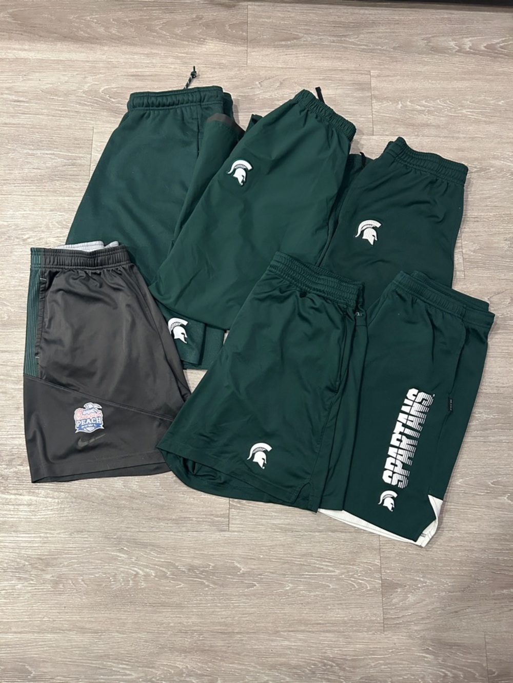 Nike Michigan State Spartans MSU Large shorts, sweatpants, wind pants
